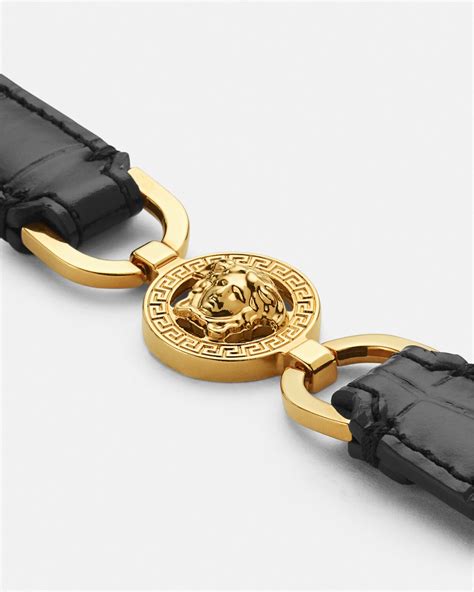 pulsera versace hombre oro|Pulsera de piel Medusa Negro,Oro .